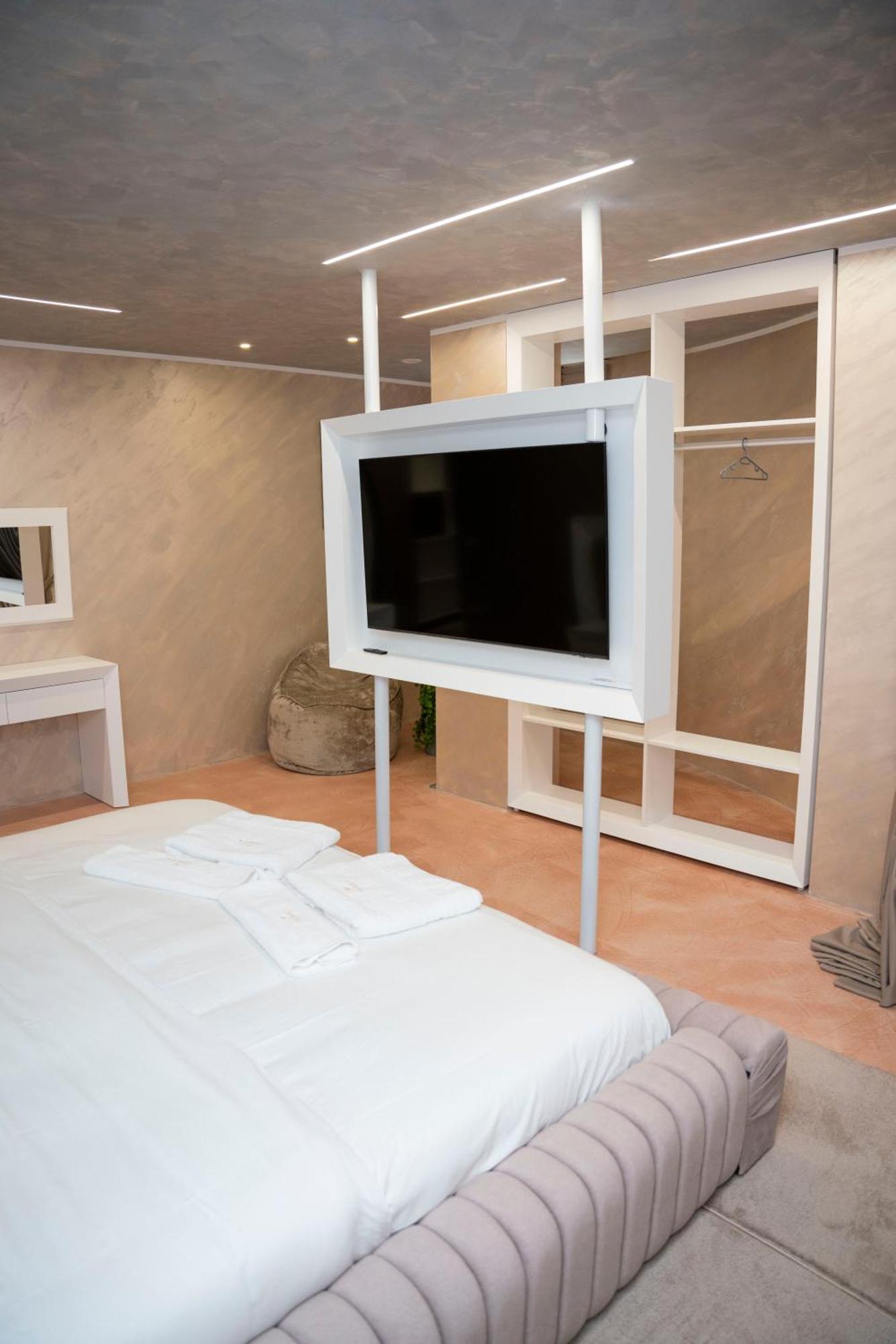 Hotel Pernoca Durrës 외부 사진