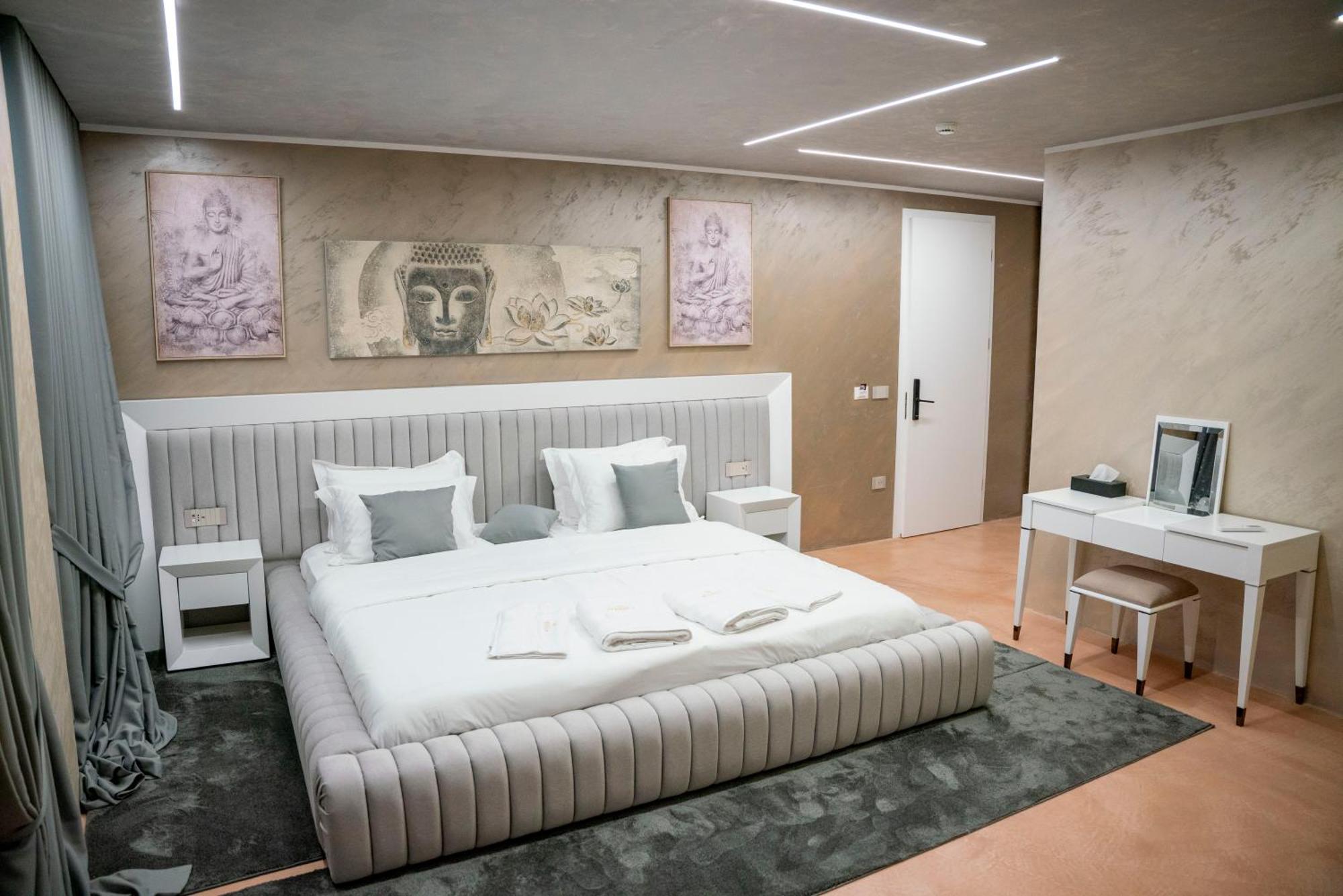 Hotel Pernoca Durrës 외부 사진