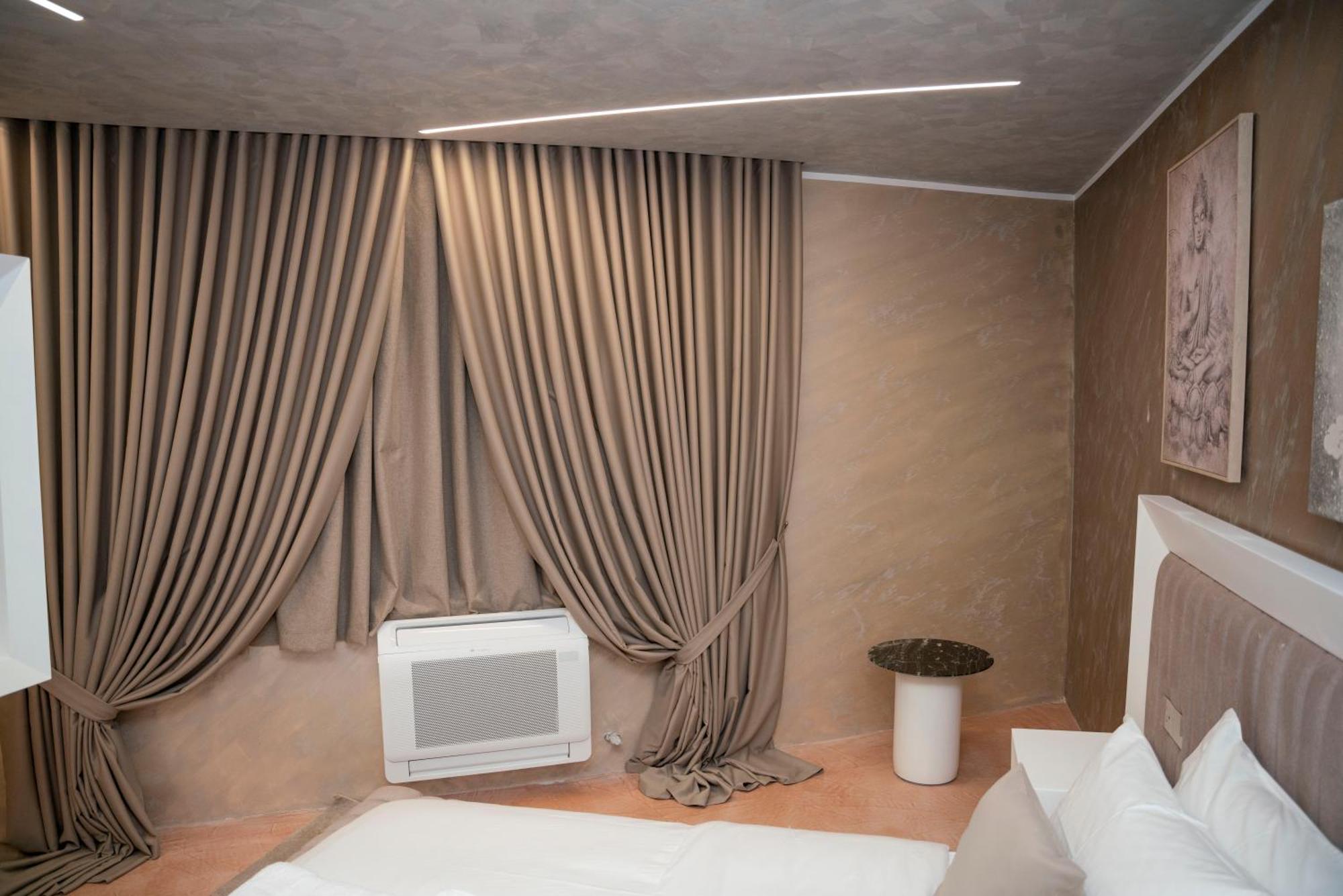 Hotel Pernoca Durrës 외부 사진