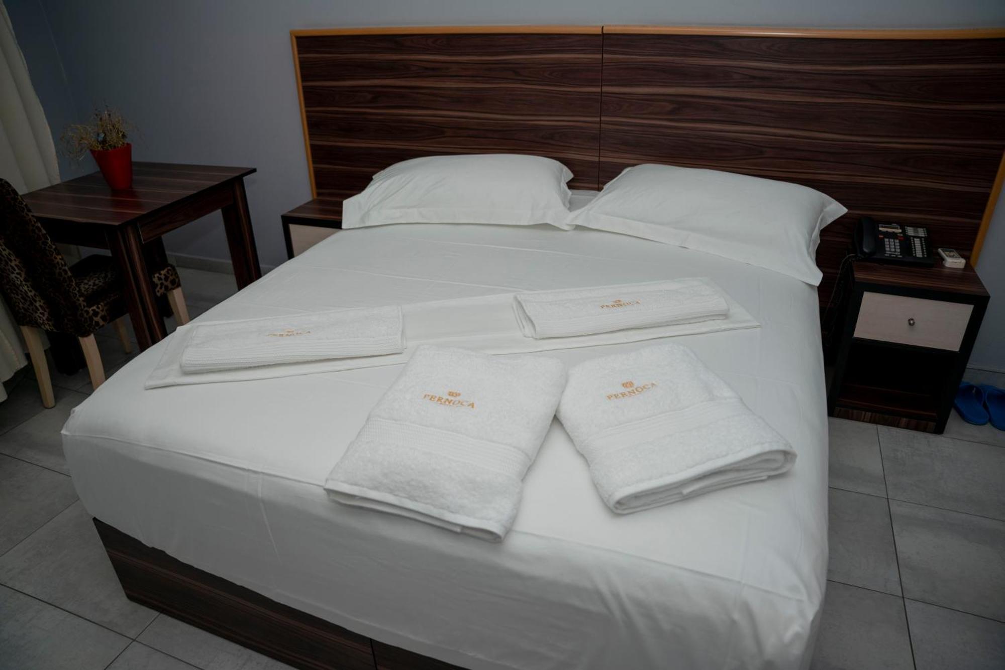 Hotel Pernoca Durrës 외부 사진