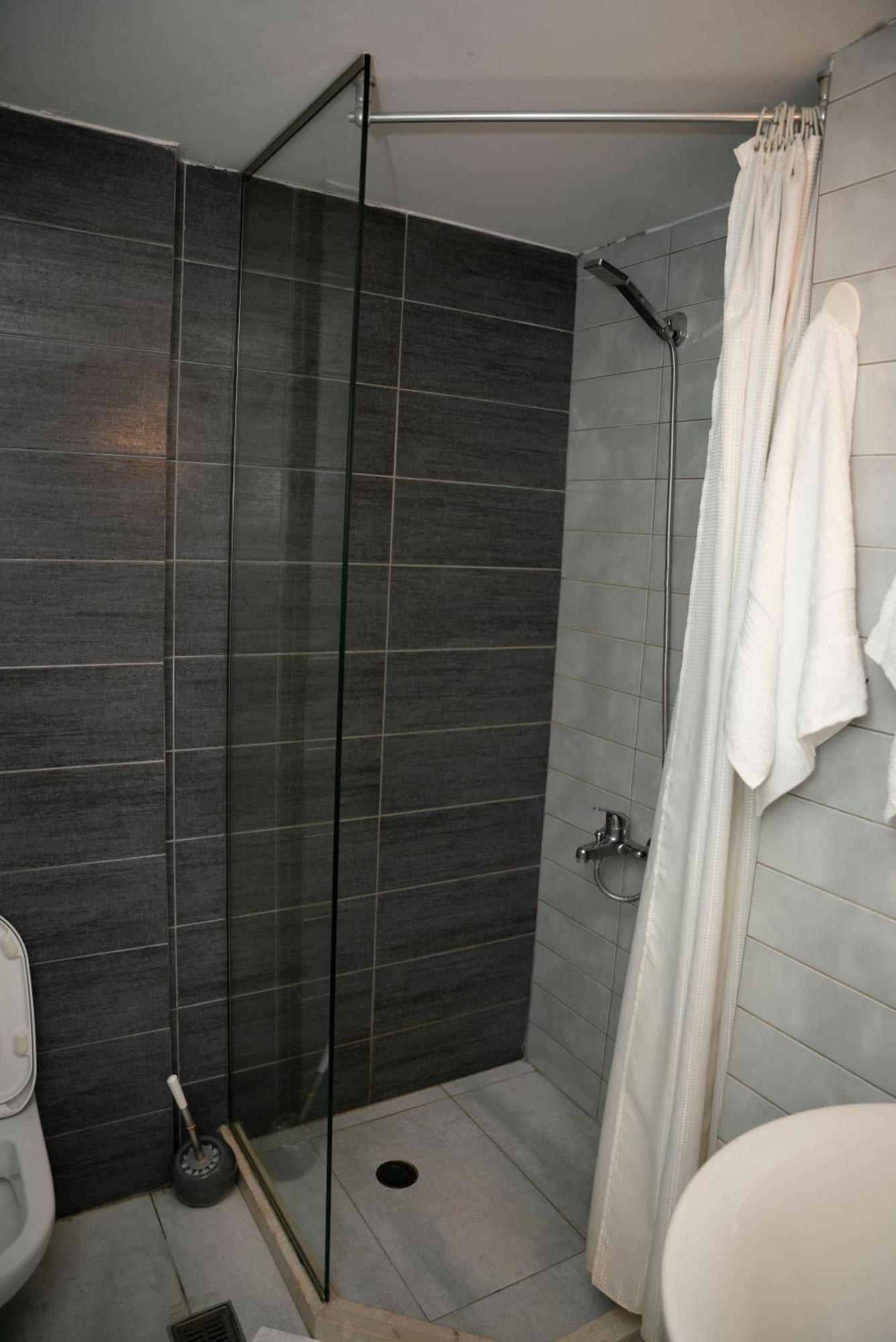 Hotel Pernoca Durrës 외부 사진